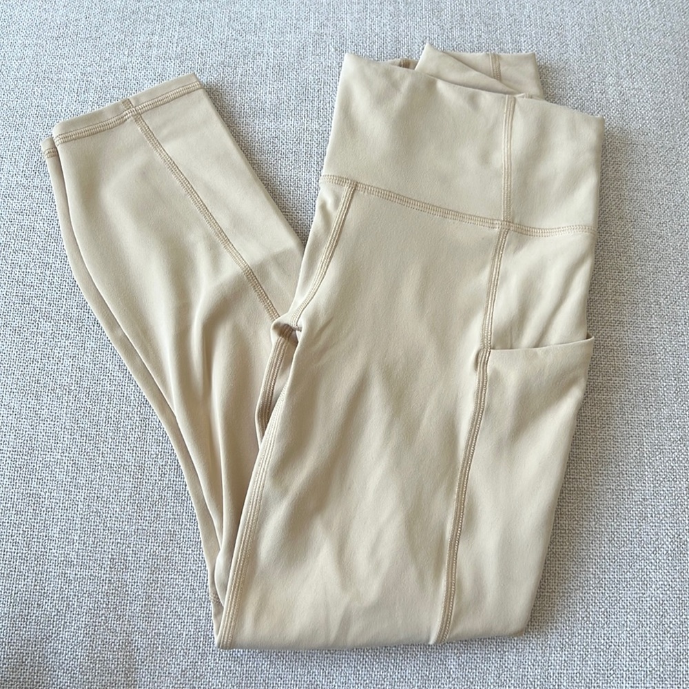 Fabletics cream/tan ankle length leggings